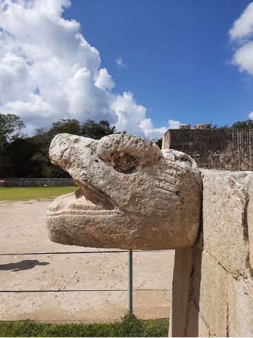 Chichén Itzá Statue